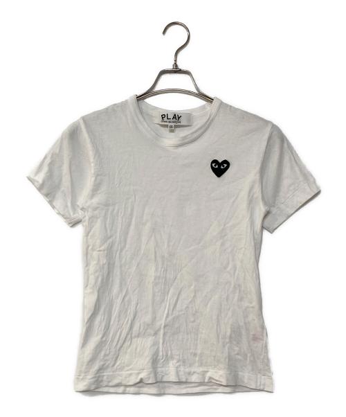PLAY COMME des GARCONS（プレイコムデギャルソン）PLAY COMME des GARCONS (プレイコムデギャルソン) T-Shirt With Black Emblem ホワイト サイズ:XXSの古着・服飾アイテム