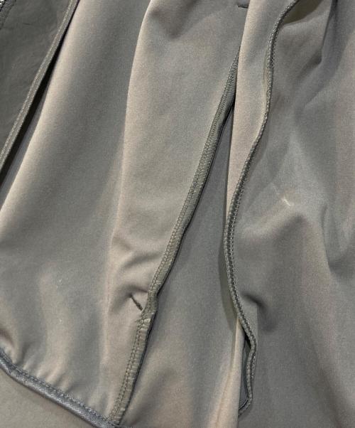 DESCENTE GOLF（デサントゴルフ）DESCENTE GOLF (デサントゴルフ) ナイロンストレッチフルジップジャージージャケット グレー サイズ:Mの古着・服飾アイテム