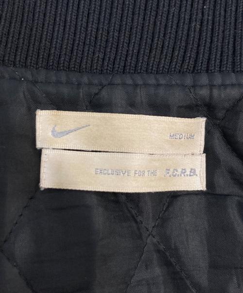 NIKE（ナイキ）NIKE (ナイキ) F.C.R.B. (エフシーレアルブリストル) スタジャン ブラック サイズ:Mの古着・服飾アイテム