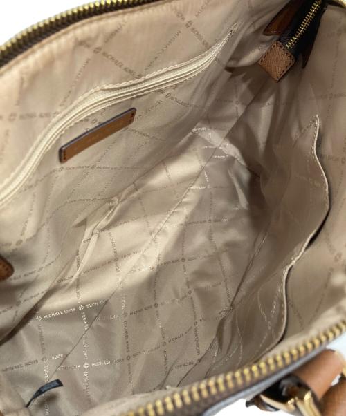 MICHAEL KORS（マイケルコース）MICHAEL KORS (マイケルコース) AVRIL サッチェル エクストラスモール - MKシグネチャー ブラウンの古着・服飾アイテム