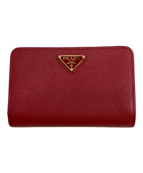 PRADA（プラダ）PRADA (プラダ) SAFFIANO TRIANGOLO 二つ折り財布 レッドの古着・服飾アイテム