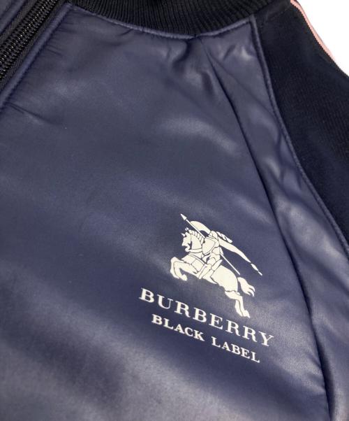 BURBERRY BLACK LABEL（バーバリーブラックレーベル）BURBERRY BLACK LABEL (バーバリーブラックレーベル) ロゴプリントトラックジャケット ネイビー サイズ:2の古着・服飾アイテム