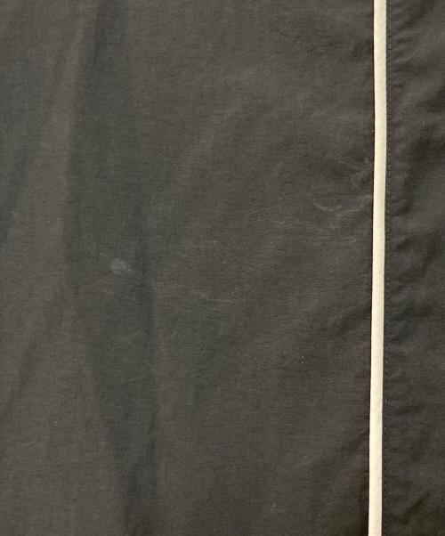 FRED PERRY（フレッドペリー）FRED PERRY (フレッドペリー) Piped Shell Jacket グレー サイズ:Lの古着・服飾アイテム
