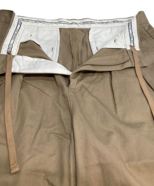 BEAMS（ビームス）BEAMS (ビームス) ワイド 2プリーツ チノ パンツ ベージュ サイズ:Mの古着・服飾アイテム