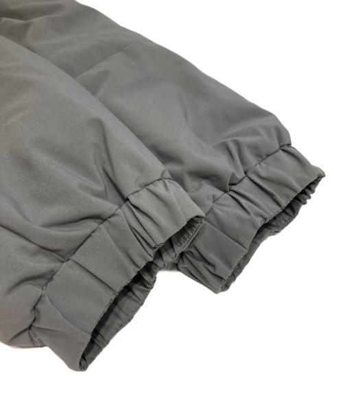 BEAMS（ビームス）BEAMS (ビームス) ワイドフィット Dermizax (TM) リバーシブル ダウンジャケット グレー サイズ:Lの古着・服飾アイテム