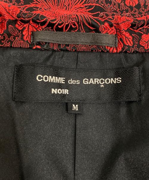 COMME des GARCONS NOIR（コムデギャルソン ノワール）COMME des GARCONS NOIR (コムデギャルソン ノワール) 総柄テーラードジャケット レッド×ブラック サイズ:Mの古着・服飾アイテム