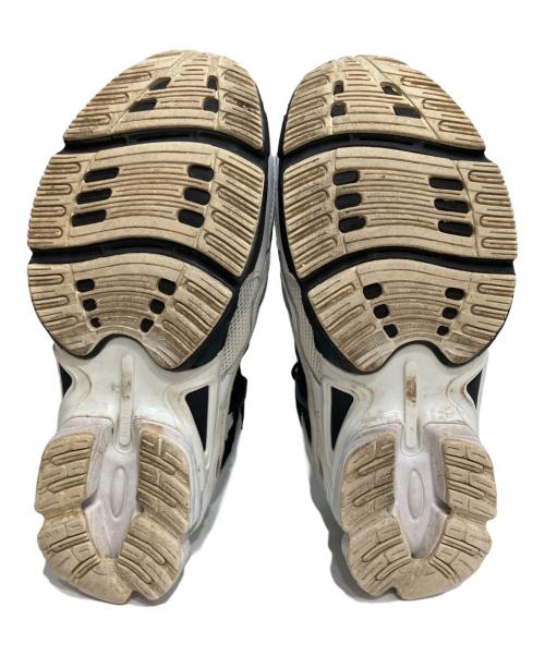adidas（アディダス）adidas (アディダス) RAF SIMONS (ラフシモンズ) Replicant Ozweego/レプリカント オズウィーゴ ホワイト×ブラック サイズ:26.5の古着・服飾アイテム