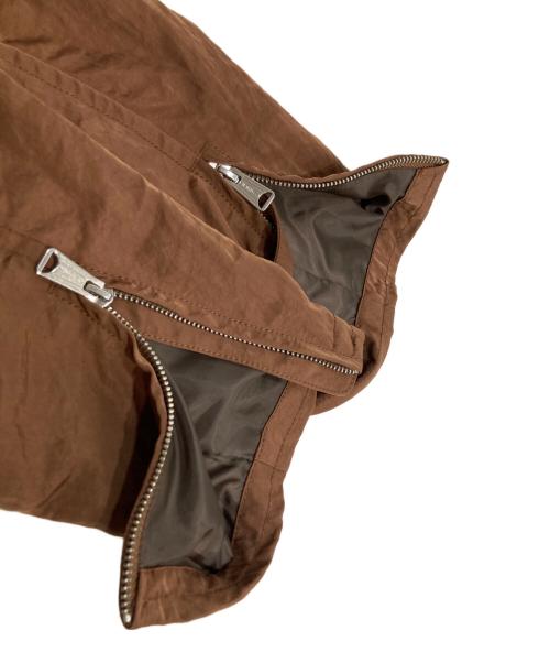 BEAMS PLUS（ビームスプラス）BEAMS PLUS (ビームスプラス) ナイロンサテンライダースジャケット ブラウン サイズ:Mの古着・服飾アイテム