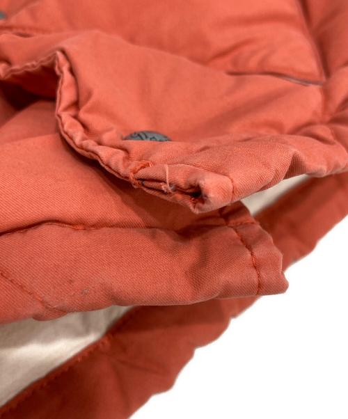 REMI RELIEF（レミレリーフ）REMI RELIEF (レミレリーフ) BEAMS PLUS (ビームスプラス) 別注ダウンベスト オレンジ サイズ:Lの古着・服飾アイテム