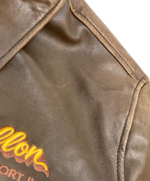 CHAPS（チャップス）CHAPS (チャップス) ロゴ刺繍スイング型レザージャケット ブラウン サイズ:Mの古着・服飾アイテム