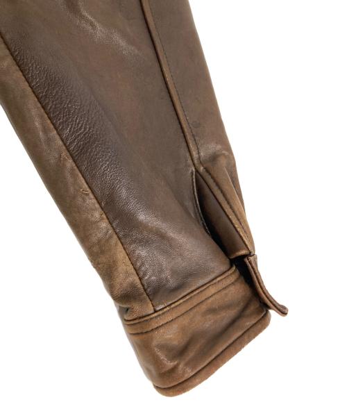 CHAPS（チャップス）CHAPS (チャップス) ロゴ刺繍スイング型レザージャケット ブラウン サイズ:Mの古着・服飾アイテム