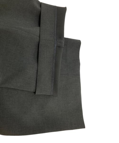 Spick and Span（スピック＆スパン）Spick and Span (スピック＆スパン) ダブルクロスツータックパンツ グレー サイズ:36の古着・服飾アイテム