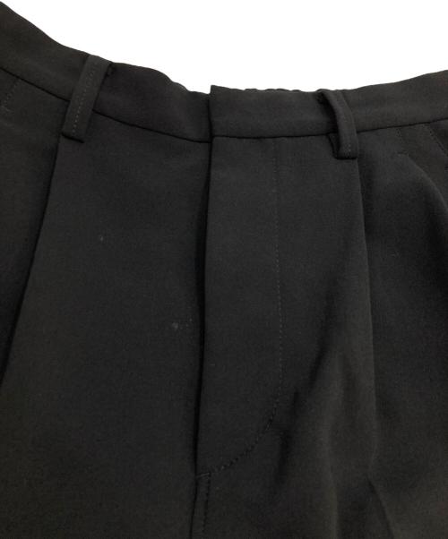 Spick and Span（スピック＆スパン）Spick and Span (スピック＆スパン) ダブルクロスツータックパンツ ブラック サイズ:36の古着・服飾アイテム
