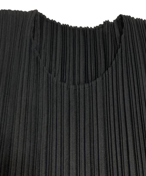 PLEATS PLEASE（プリーツプリーズ）PLEATS PLEASE (プリーツプリーズ) 半袖プリーツカットソー ブラック サイズ:4の古着・服飾アイテム