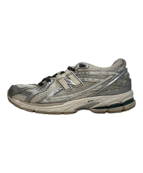 NEW BALANCE（ニューバランス）NEW BALANCE (ニューバランス) M1906ローカットスニーカー シルバー×ホワイト サイズ:24.5の古着・服飾アイテム