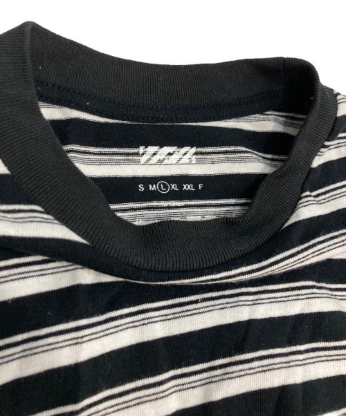is-ness（イズネス）is-ness (イズネス) BALLOON STRIPES LONG SLEEVE T SHIRT ホワイト×ブラック サイズ:Lの古着・服飾アイテム