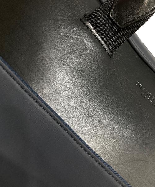COLE HAAN（コールハーン）COLE HAAN (コールハーン) GRANDSERIES 2WAYバッグ ブラック×ネイビー サイズ:-の古着・服飾アイテム