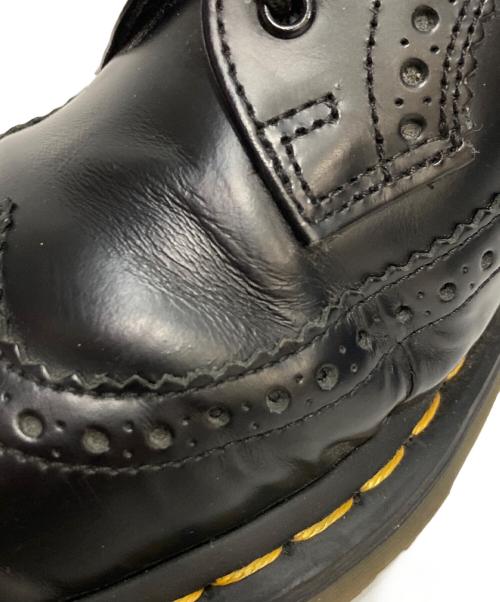Dr.Martens（ドクターマーチン）Dr.Martens (ドクターマーチン) イエローステッチブローグシューズ ブラック サイズ:UK8の古着・服飾アイテム