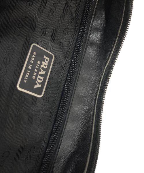 PRADA（プラダ）PRADA (プラダ) プラスチックハンドル レザー ワンショルダーバッグ ブラックの古着・服飾アイテム