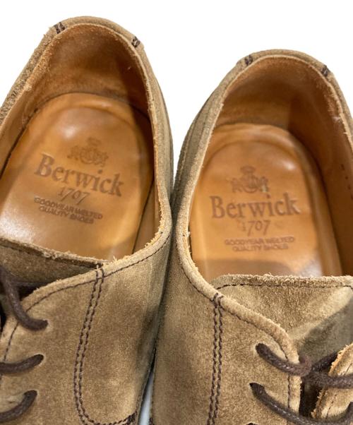 berwick（バーウィック）berwick (バーウィック) Uチップ スウェードシューズ ベージュ サイズ:7 1/2の古着・服飾アイテム