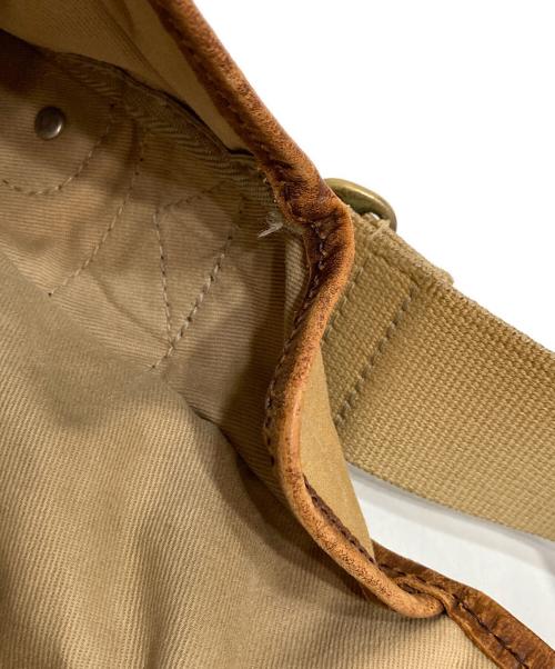 brady（ブレディ）brady (ブレディ) STOUR ショルダーバッグ ベージュの古着・服飾アイテム