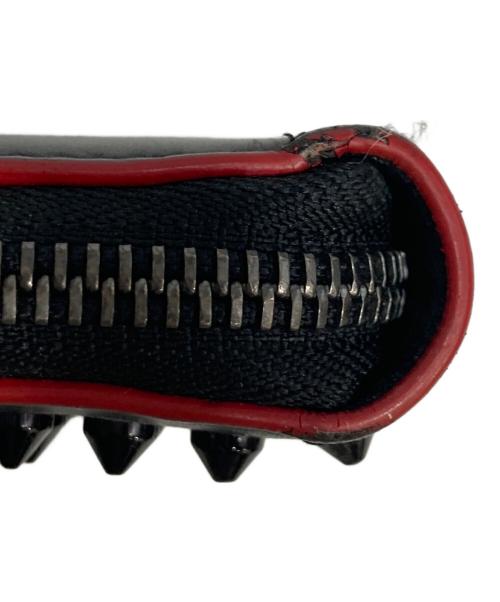 Christian Louboutin（クリスチャン・ルブタン）Christian Louboutin (クリスチャン・ルブタン) PAROS/パロス スタッズ コンパクトウォレット ブラックの古着・服飾アイテム