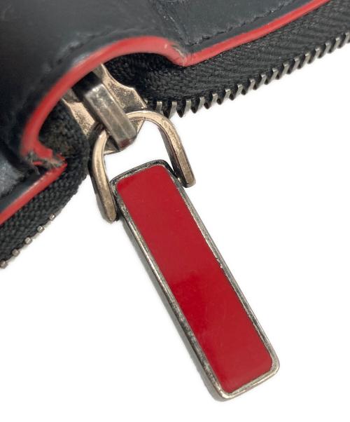 Christian Louboutin（クリスチャン・ルブタン）Christian Louboutin (クリスチャン・ルブタン) PAROS/パロス スタッズ コンパクトウォレット ブラックの古着・服飾アイテム