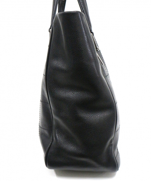 CHANEL（シャネル）CHANEL (シャネル) チョコバーレザートートバッグ ブラック 8467586 キャビアスキンの古着・服飾アイテム