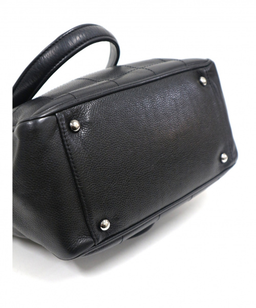 CHANEL（シャネル）CHANEL (シャネル) チョコバーレザートートバッグ ブラック 8467586 キャビアスキンの古着・服飾アイテム