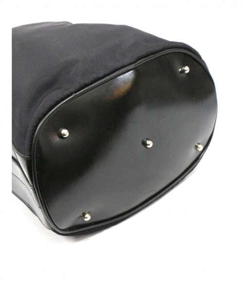 GUCCI（グッチ）GUCCI (グッチ) バンブー2WAY巾着ショルダーバッグ ブラック 1657の古着・服飾アイテム