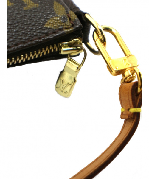 LOUIS VUITTON（ルイ ヴィトン）LOUIS VUITTON (ルイヴィトン) ポシェットアクセソワール ブラウン ヴィトン　モノグラム 　AR0041	の古着・服飾アイテム