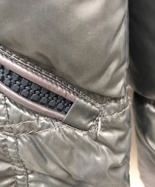 MONCLER（モンクレール）MONCLER (モンクレール) QUINCY/クインシーダウンジャケット グレー サイズ:Sの古着・服飾アイテム