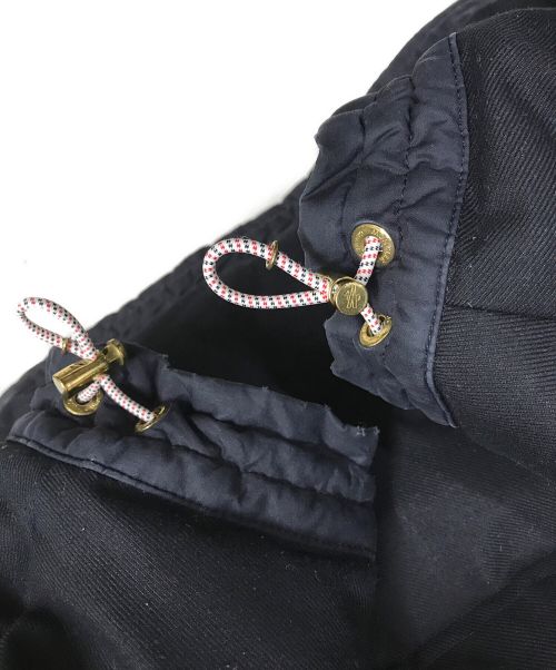 MONCLER GAMME BLEU（モンクレール ガム ブルー）MONCLER GAMME BLEU (モンクレール ガム ブルー) ダウンジャケット ブラック サイズ:3の古着・服飾アイテム