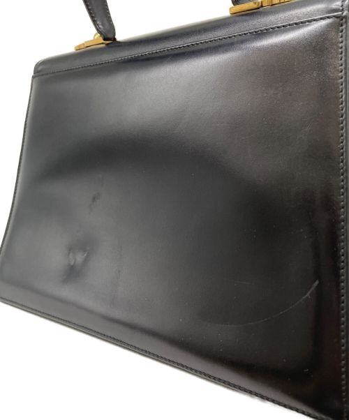 Salvatore Ferragamo（サルヴァトーレ フェラガモ）Salvatore Ferragamo (サルヴァトーレ フェラガモ) ガンチーニショルダーバッグ　BA21 2181 ブラックの古着・服飾アイテム