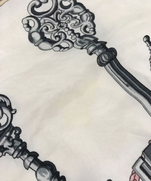 HERMES（エルメス）HERMES (エルメス) カレ90/LES CLES /鍵柄 ピンクの古着・服飾アイテム