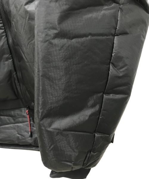 ARC'TERYX（アークテリクス）ARC'TERYX (アークテリクス) DUALLY BELAY PARKA/12717 ブラック サイズ:Sの古着・服飾アイテム