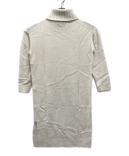 BLUE LABEL CRESTBRIDGE（ブルーレーベルクレストブリッジ）BLUE LABEL CRESTBRIDGE (ブルーレーベルクレストブリッジ) タートルネックニットワンピース/55J88-232-02 ベージュ サイズ:38の古着・服飾アイテム