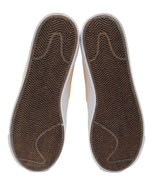 NIKE（ナイキ）NIKE (ナイキ) BLAZER MID 77 EMB/ブレザー ミッド 77 エンベデッド ファントム/パールホワイト/エレメンタルゴールド/ホットカリー/DQ7674-001 ベージュ サイズ:27.5の古着・服飾アイテム