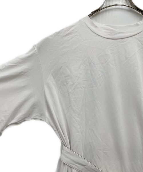 BLUE LABEL CRESTBRIDGE（ブルーレーベルクレストブリッジ）BLUE LABEL CRESTBRIDGE (ブルーレーベルクレストブリッジ) カットソーワンピース/55P19-407 ホワイト サイズ:38の古着・服飾アイテム