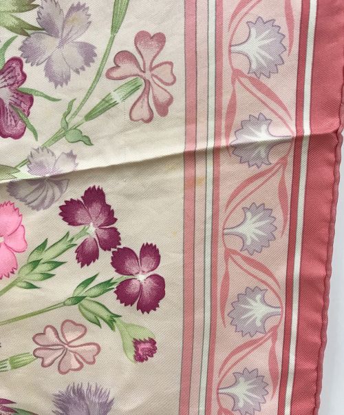 HERMES（エルメス）HERMES (エルメス) カレ90 ピンク×ホワイトの古着・服飾アイテム