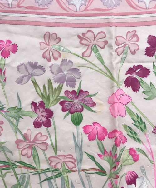 HERMES（エルメス）HERMES (エルメス) カレ90 ピンク×ホワイトの古着・服飾アイテム