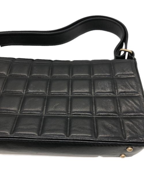 CHANEL（シャネル）CHANEL (シャネル) チョコバー ワンショルダーバッグ ブラックの古着・服飾アイテム