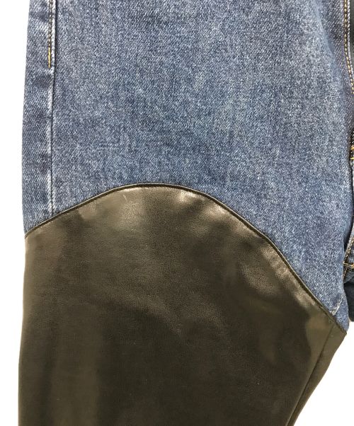 JOHN LAWRENCE SULLIVAN（ジョン ローレンス サリバン）JOHN LAWRENCE SULLIVAN (ジョンローレンスサリバン) デニム×ヴィーガンレザーバイカラーパンツ ブルー×ブラック サイズ:Sの古着・服飾アイテム