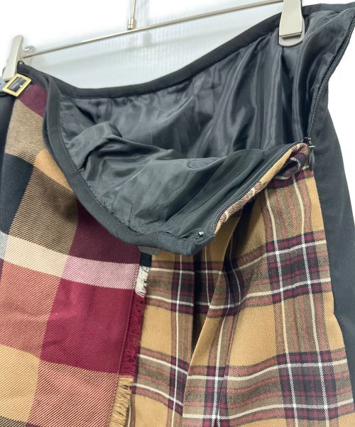 BLUE LABEL CRESTBRIDGE（ブルーレーベルクレストブリッジ）BLUE LABEL CRESTBRIDGE (ブルーレーベルクレストブリッジ) クレストブリッジチェック／タータンチェックプリーツスカート/チェックスカート/55S18-691 ブラック サイズ:40の古着・服飾アイテム