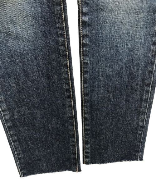 Saint Laurent Paris（サンローランパリ）Saint Laurent Paris (サンローランパリ) リペア加工デニムパンツ/デニムパンツ/パンツ/527503 インディゴ サイズ:26 未使用品の古着・服飾アイテム