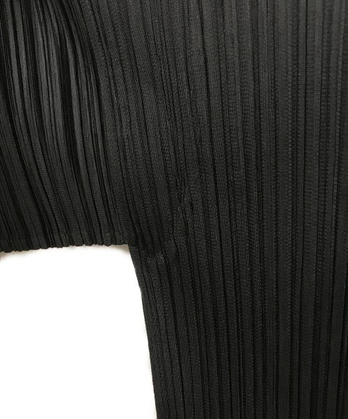 PLEATS PLEASE（プリーツプリーズ）PLEATS PLEASE (プリーツプリーズ) レイヤードプリーツデザインシャツ PP14-JD665 ブラック サイズ:3の古着・服飾アイテム