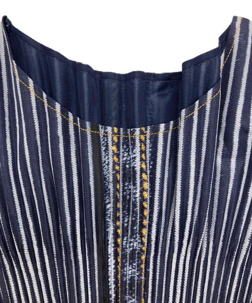 PLEATS PLEASE（プリーツプリーズ）PLEATS PLEASE (プリーツプリーズ) デニム転写プリーツブラウス ブルー サイズ:3の古着・服飾アイテム