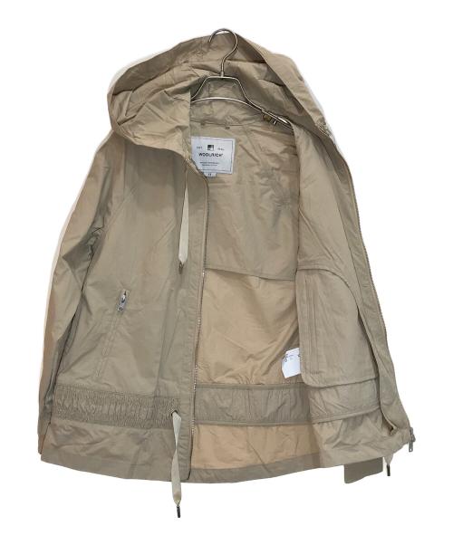 WOOLRICH（ウールリッチ）WOOLRICH (ウールリッチ) ERIE WINDBREAKER/WWOU0464 ベージュ サイズ:XSの古着・服飾アイテム
