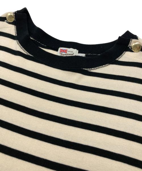 Traditional Weatherwear（トラディショナルウェザーウェア）Traditional Weatherwear (トラディショナルウェザーウェア) ショルダーボタンノースリーブニット アイボリー×ブラック サイズ:Sの古着・服飾アイテム