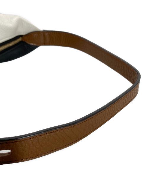 FURLA（フルラ）FURLA (フルラ) NET MINI ブラック×ホワイトの古着・服飾アイテム